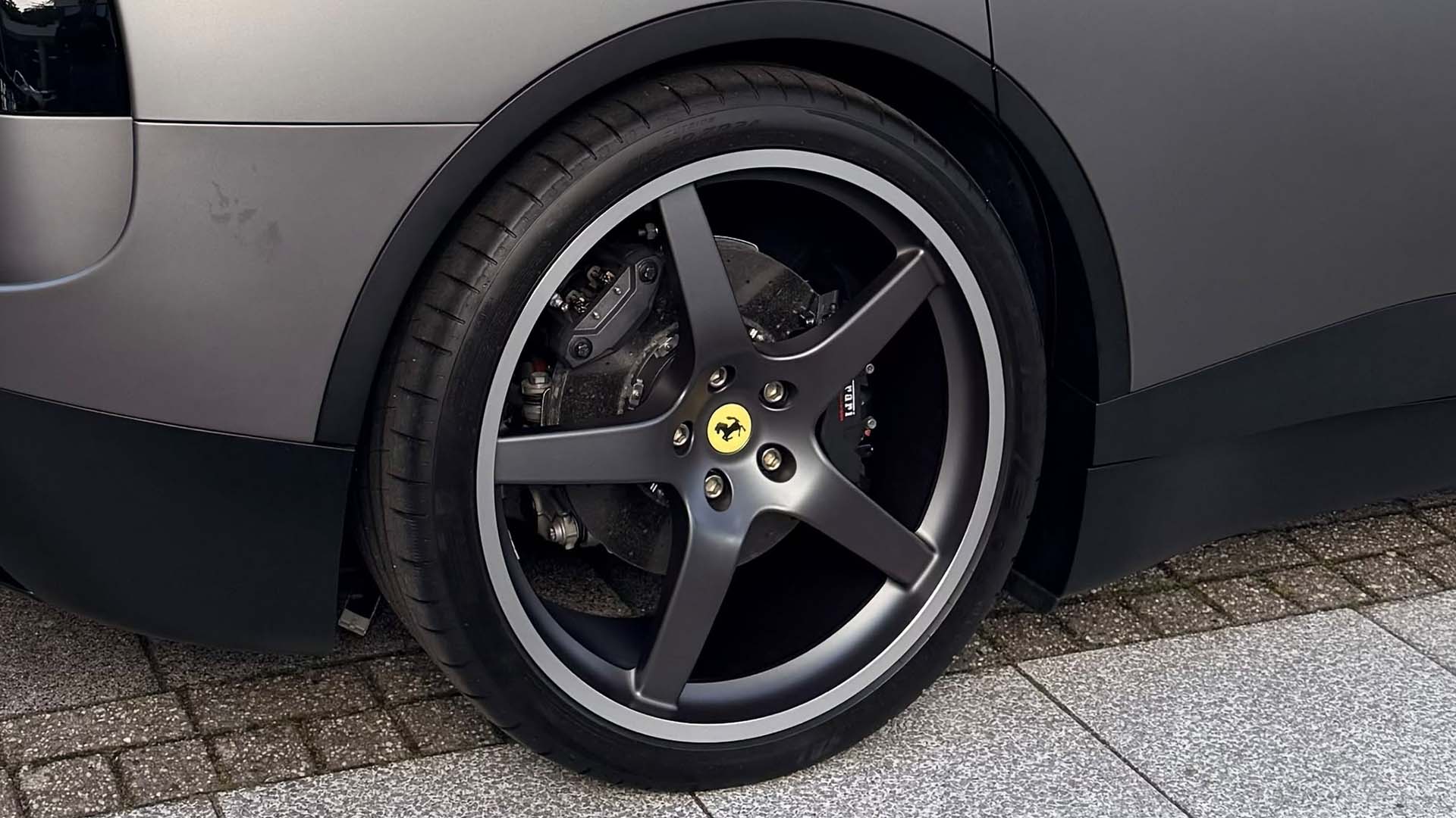Ferrari Luce Kroymans
